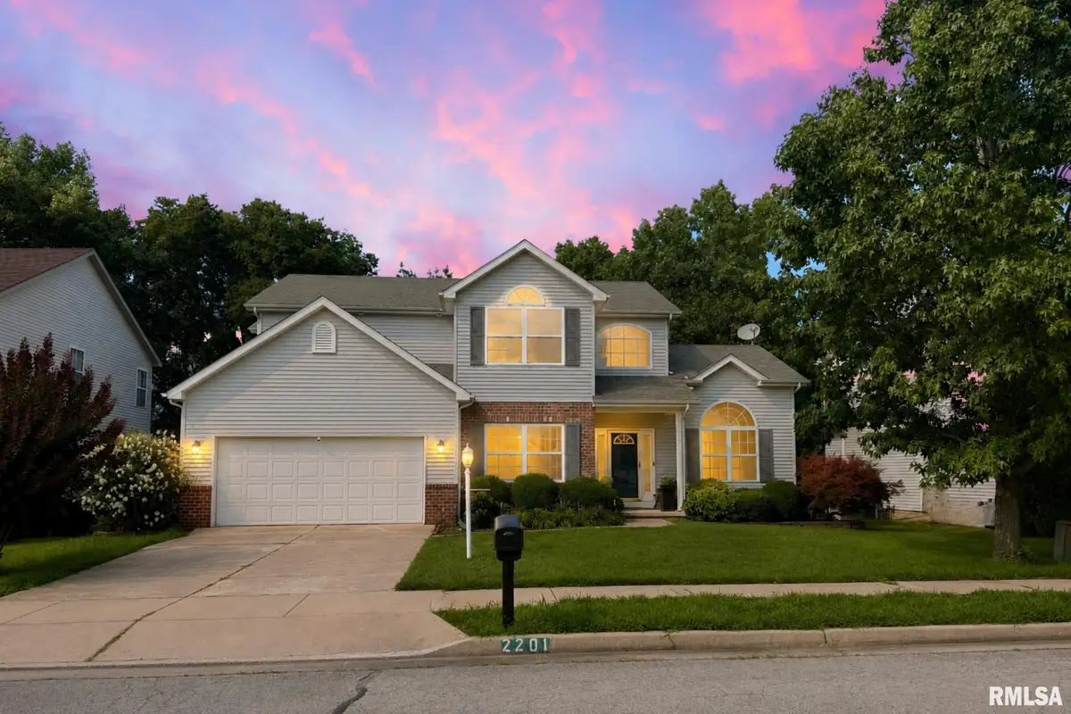2201 W Casecreek Drive, Peoria, IL 61615 - #1