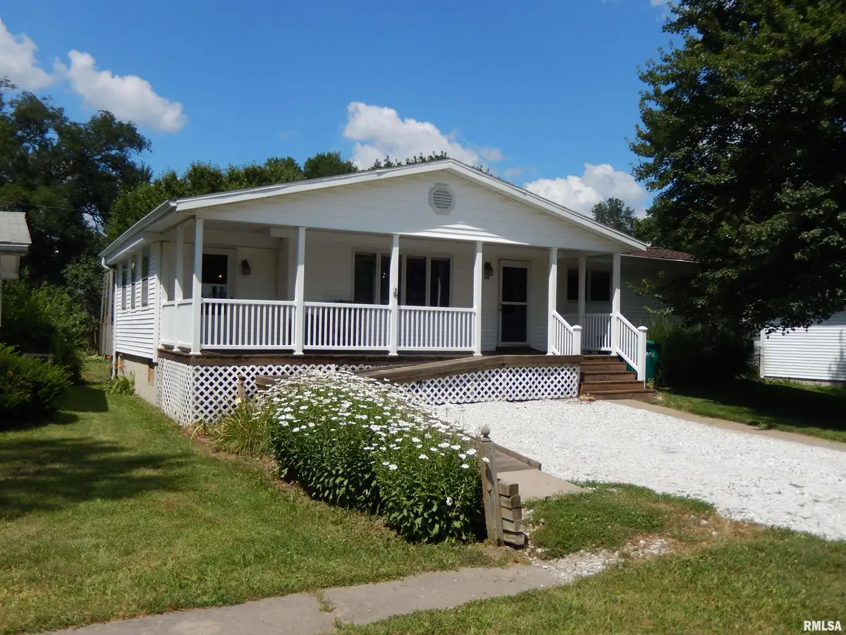 330 W State Street, Good Hope, IL 61438 - #1