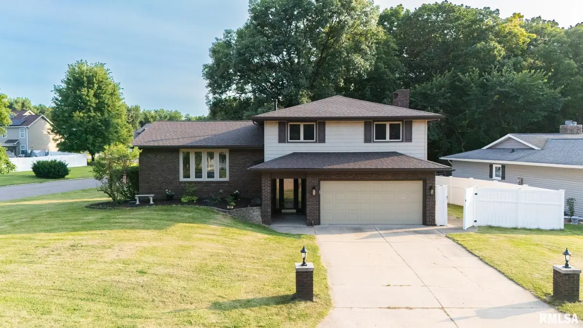 501 Briarbrook Drive, East Peoria, IL 61611 - #1