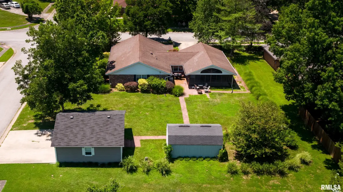 123 S Violet Lane, Carbondale, IL 62901 - #1