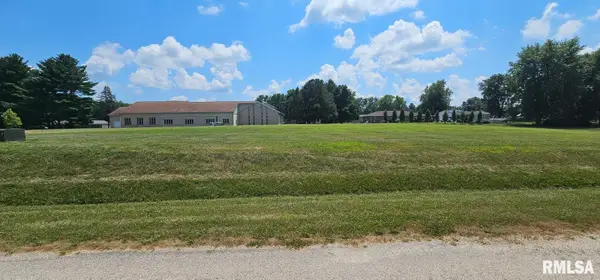 108 Cottonwood Court, Williamsfield, IL 61489