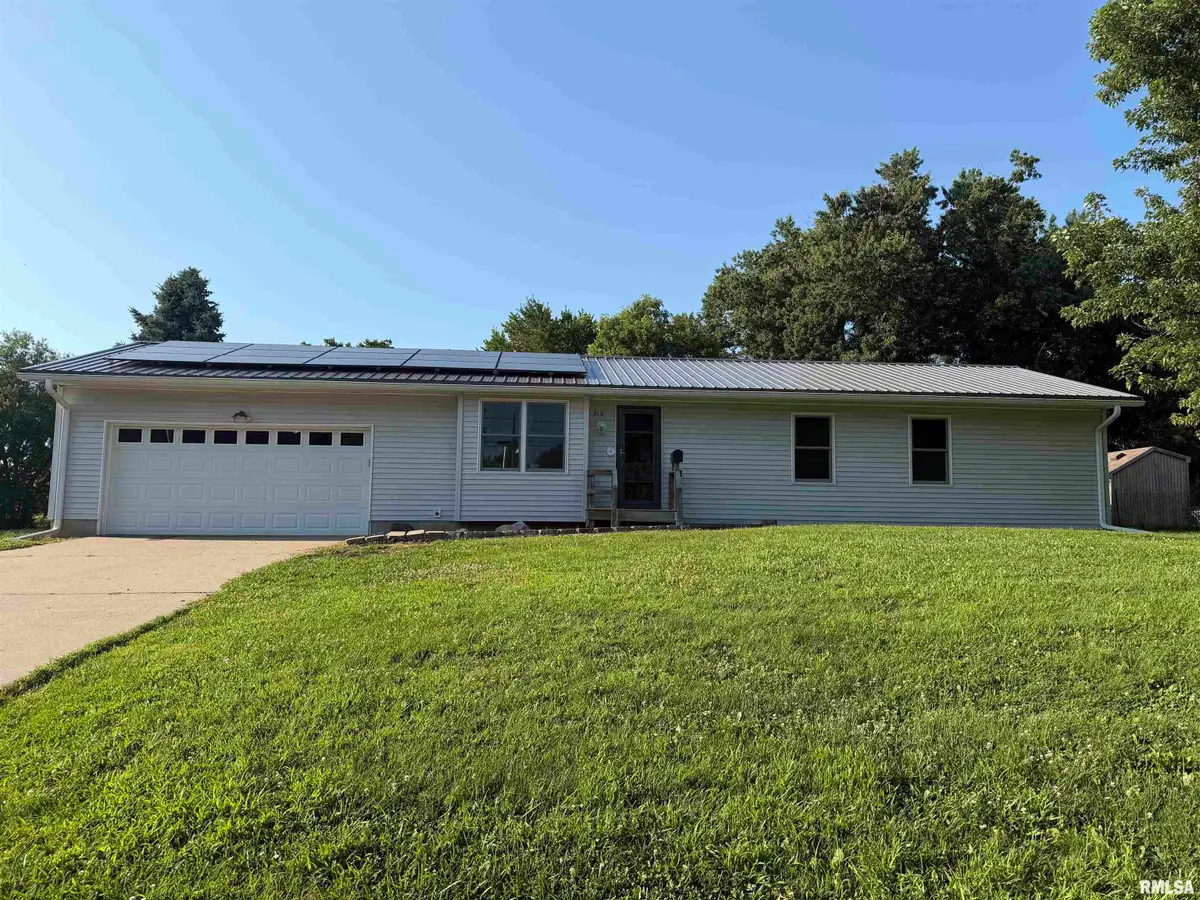 918 E Oak Street, Macomb, IL 61455 - #1