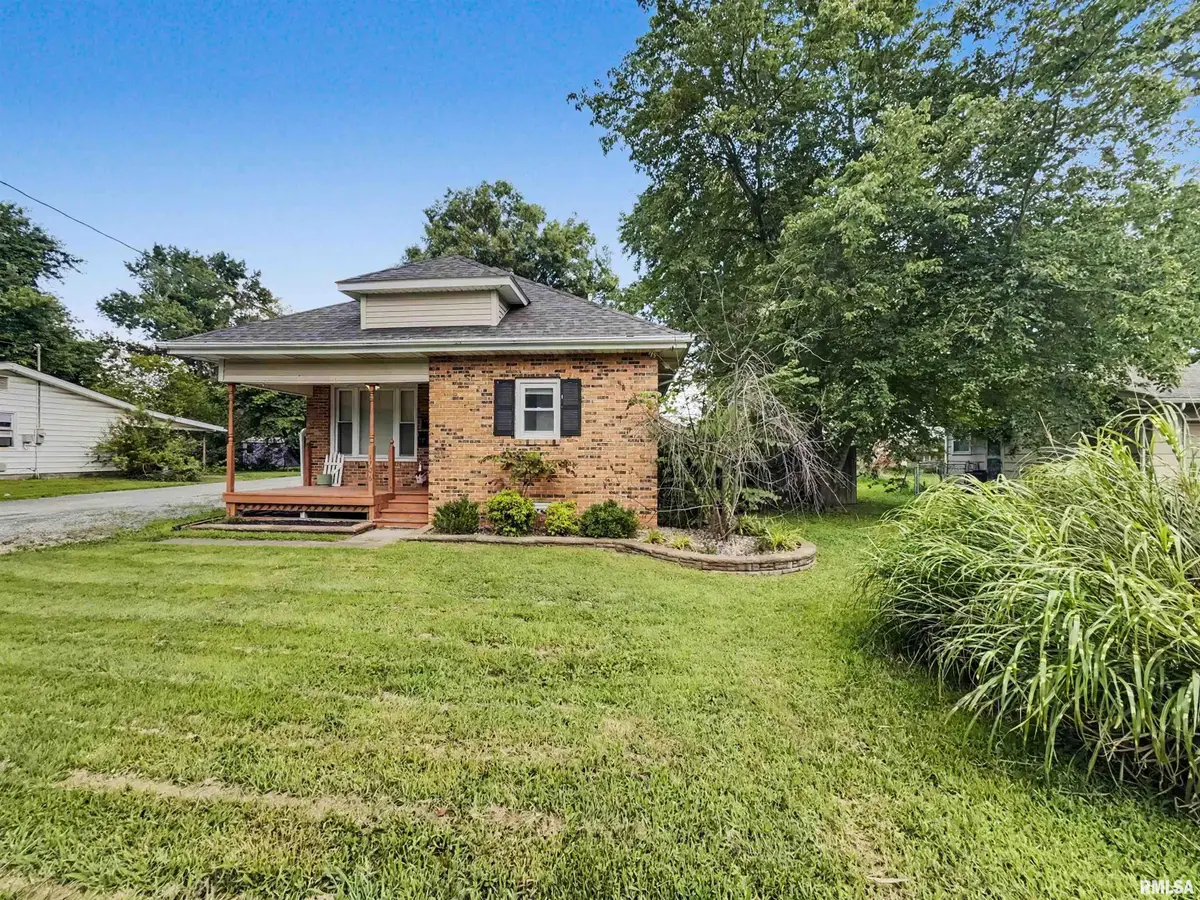 1706 W Chestnut Street, Marion, IL 62959 - #1