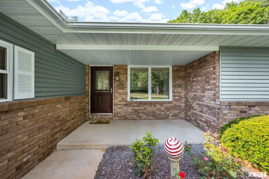 3611 W Saymore Lane, Peoria, IL 61615 - #3