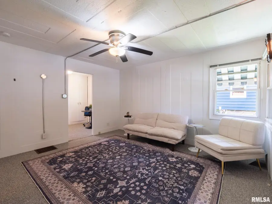 4204 N Columbus Avenue, Peoria, IL 61614 - #3