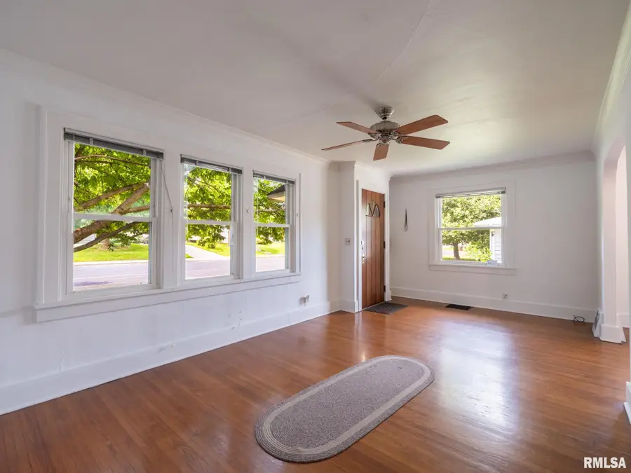 4206 N Columbus Avenue, Peoria, IL 61614 - #2
