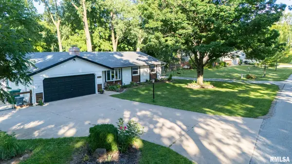 1386 Hickory Hills Road, Germantown Hills, IL 61548