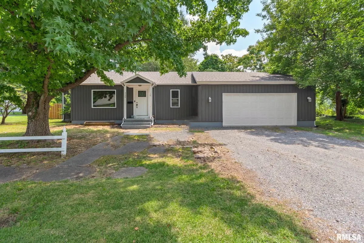 320 N 30th Street, Herrin, IL 62948 - #1
