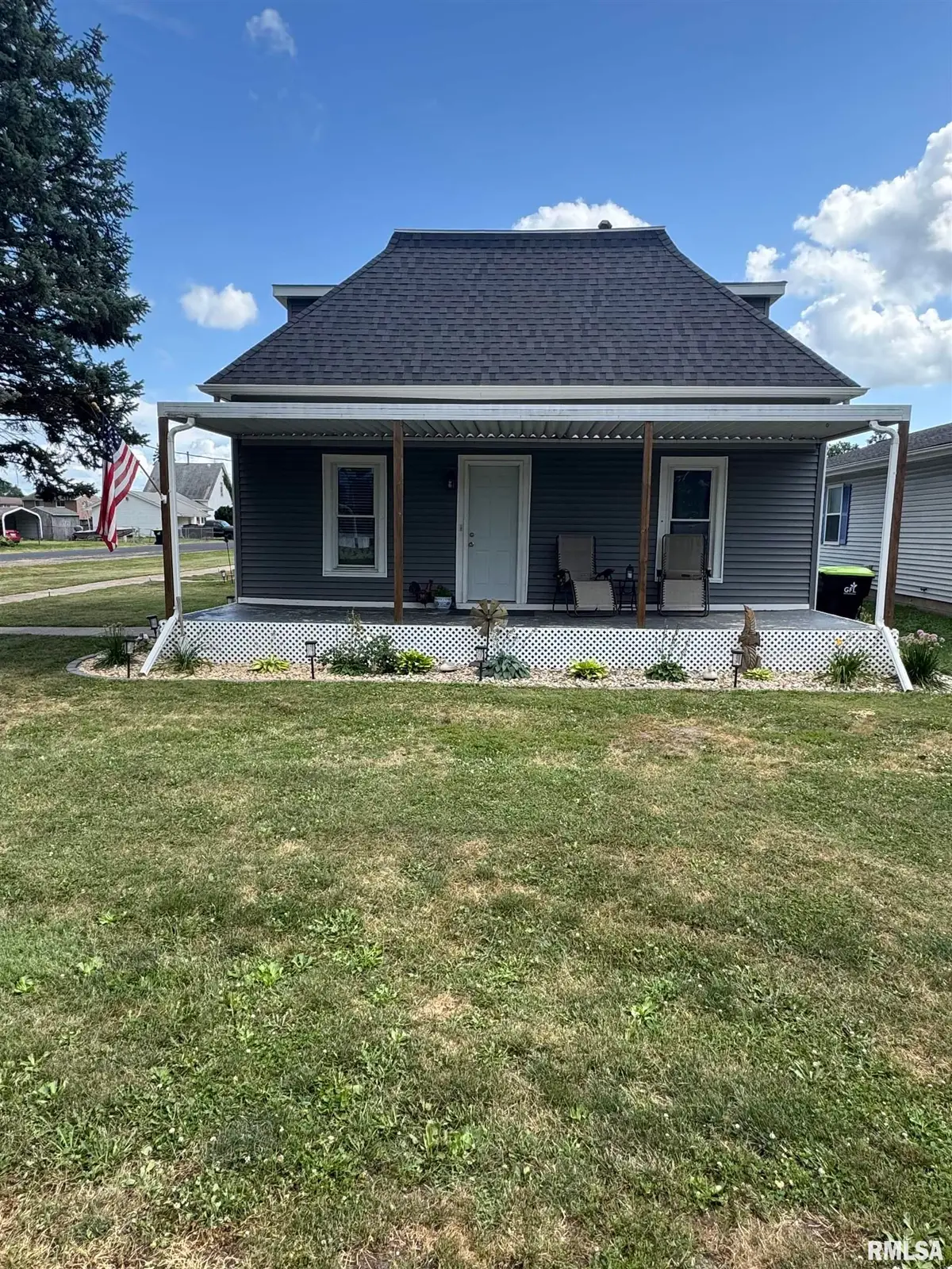 111 E Oakley Avenue, Glasford, IL 61533 - #1