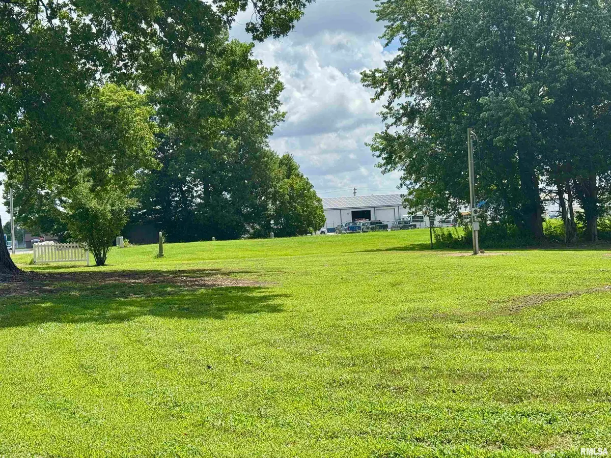 405 N Walker Street, Marion, IL 62959 - #1