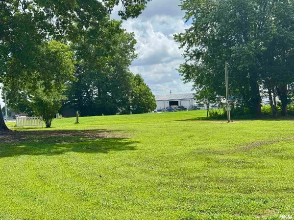 405 N Walker Street, Marion, IL 62959