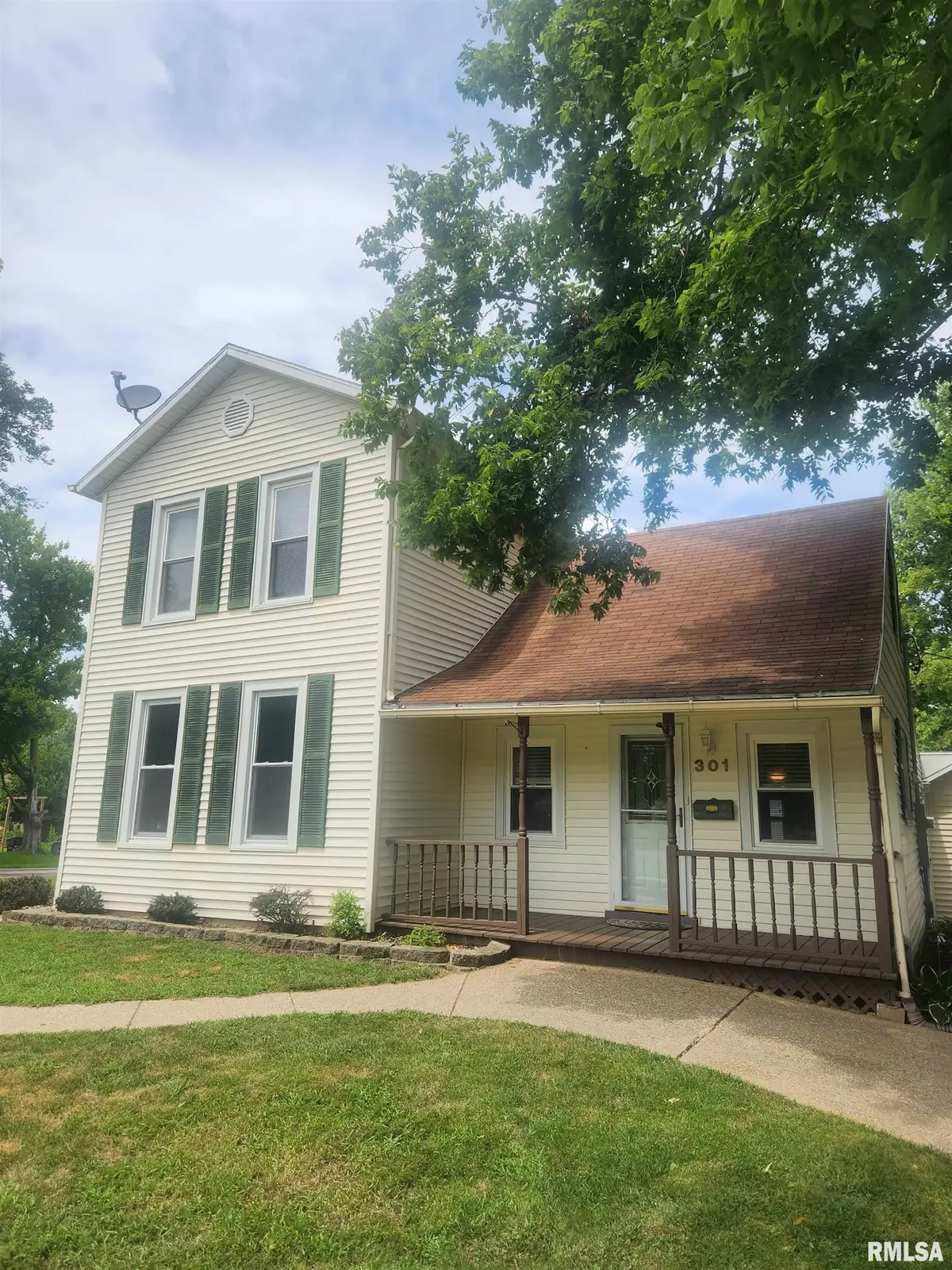 301 E Main Street, Lexington, IL 61753 - #1