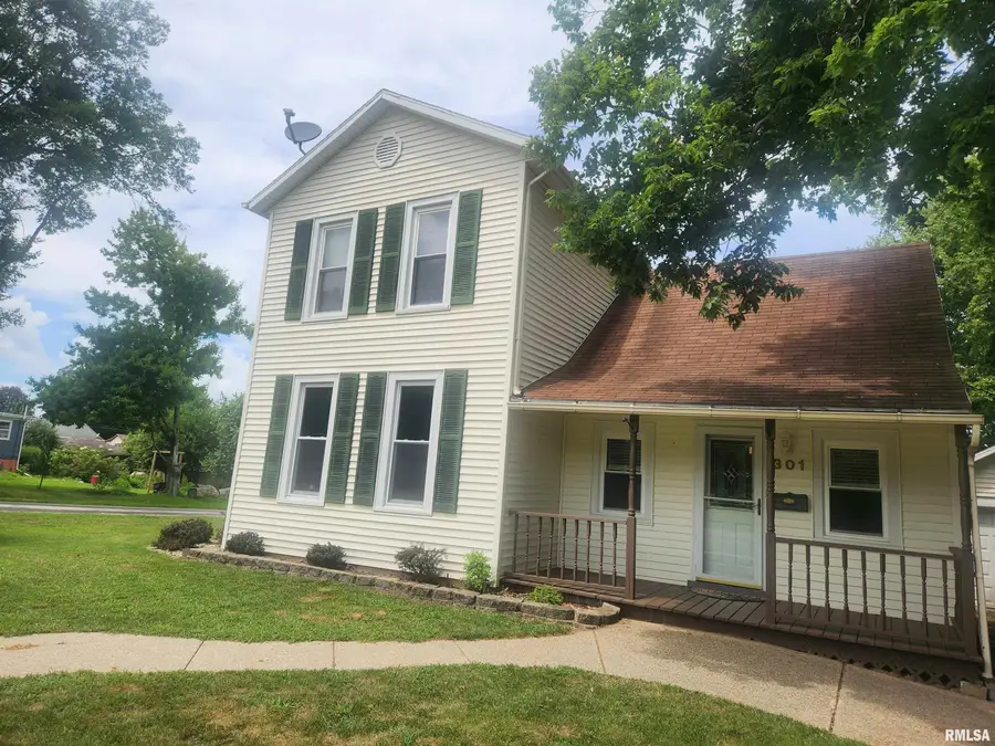 301 E Main Street, Lexington, IL 61753 - #2