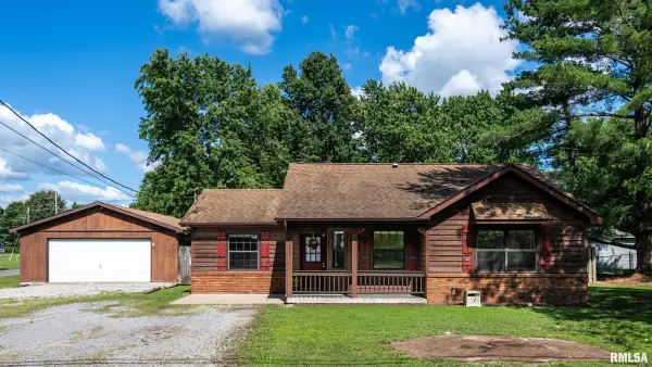 2720 N 13th Street, Herrin, IL 62948