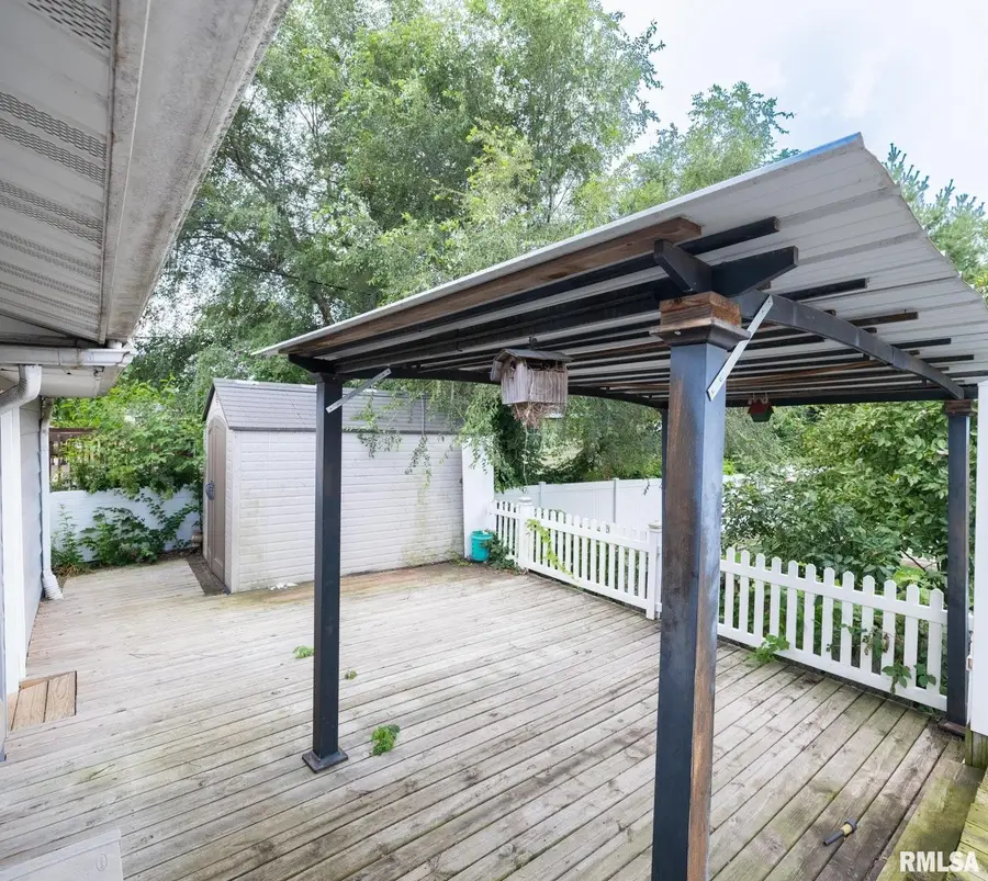 1705 N 12th Street, Pekin, IL 61554 - #3