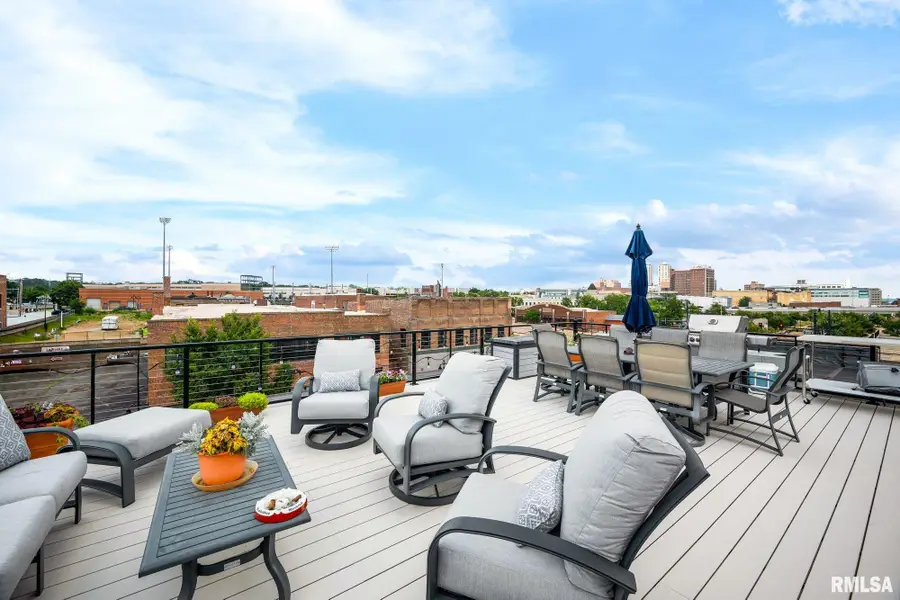 736 SW Washington Street #2E, Peoria, IL 61602 - #2