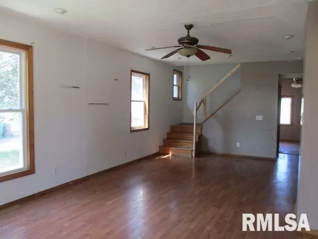 572 Clark Street, Galesburg, IL 61401 - #2
