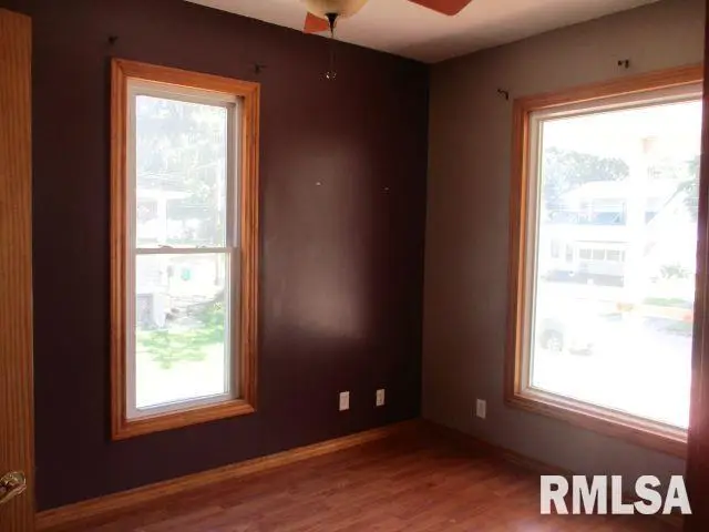 572 Clark Street, Galesburg, IL 61401 - #3