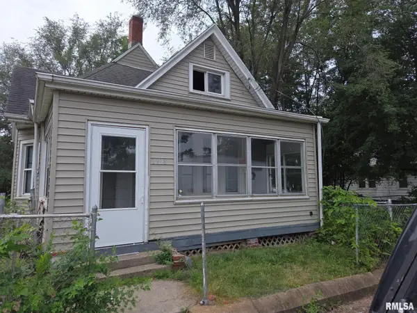 1918 W Howett Street, Peoria, IL 61605