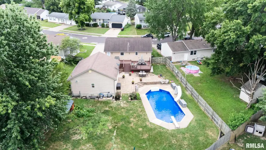 2103 Dominion Avenue, Pekin, IL 61554 - #2