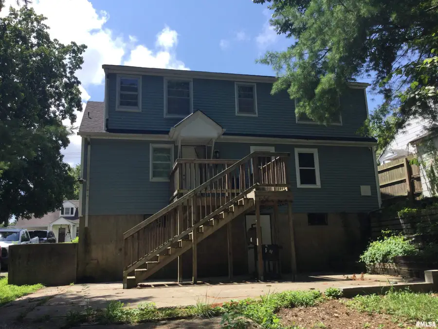 208 W Lewis Street, Anna, IL 62906 - #2