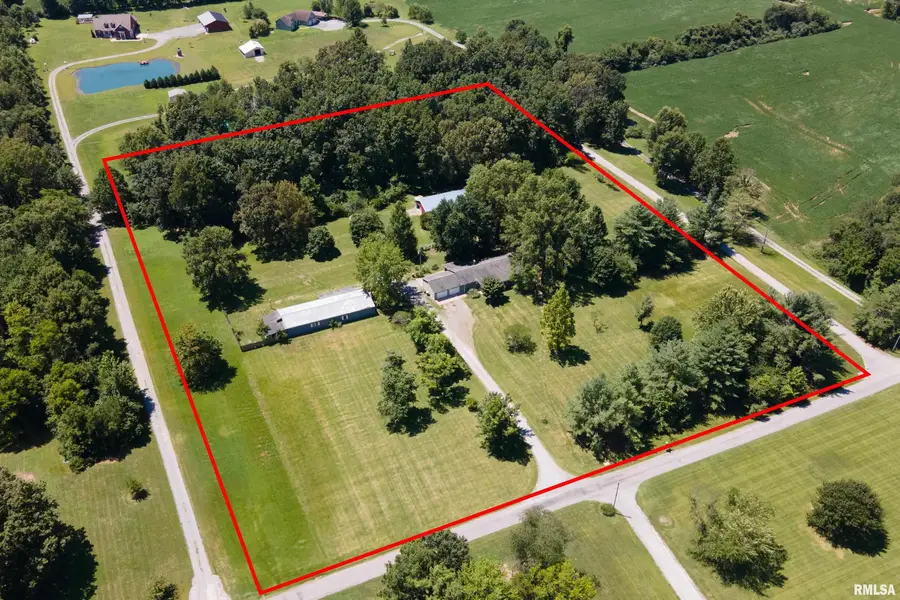 13641 Pacific Lane, Johnston City, IL 62951 - #2