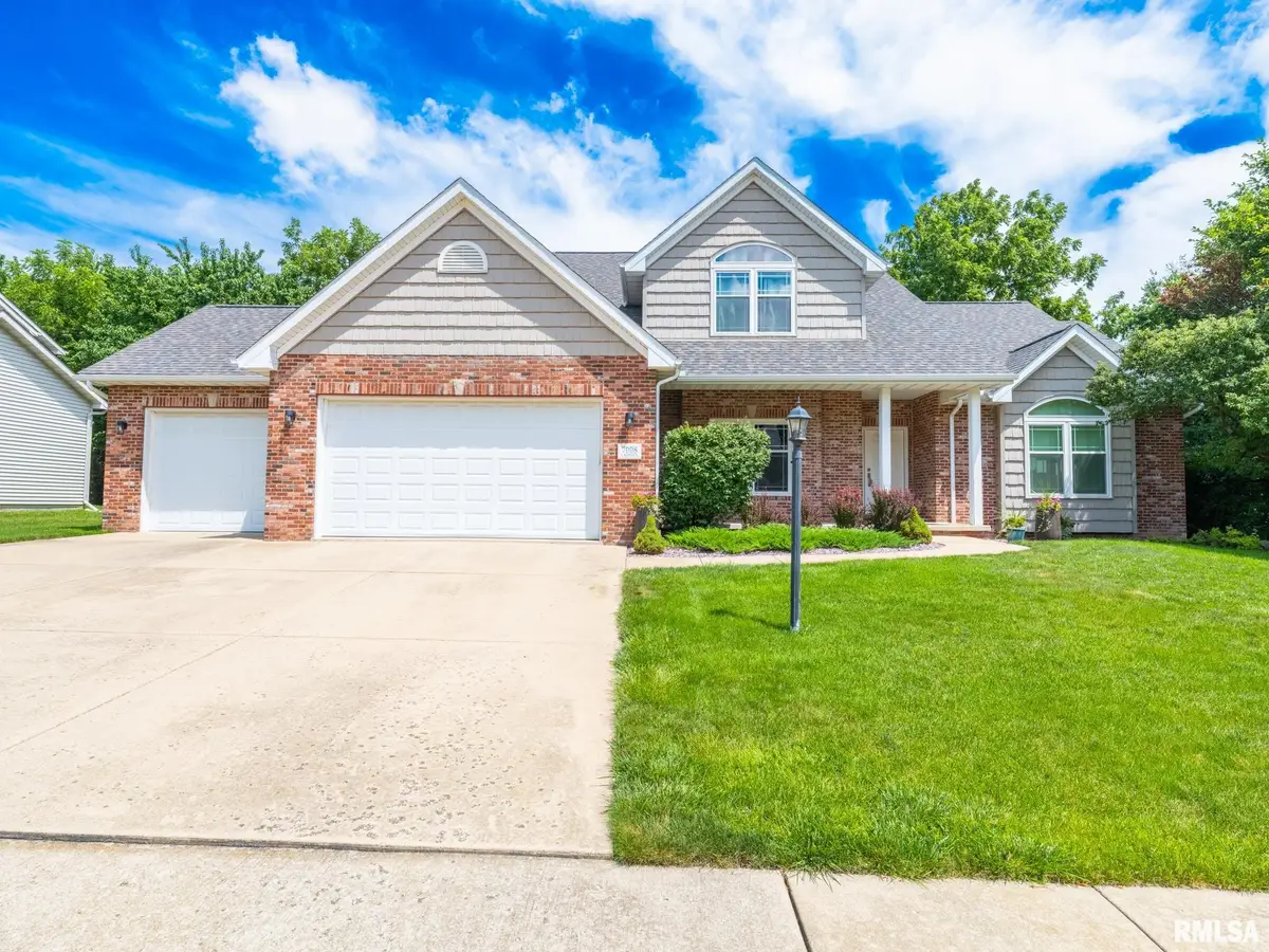7008 N Bradford Place, Peoria, IL 61614 - #1