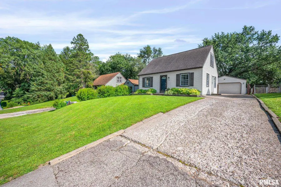 128 E Elaine Avenue, Peoria, IL 61614 - #3