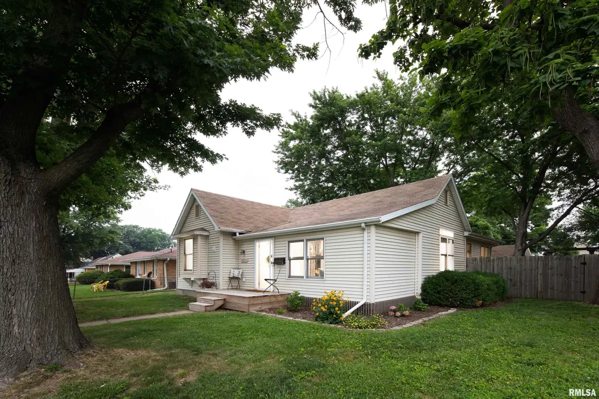1117 E Hazard Avenue, Peoria Heights, IL 61616 - #1