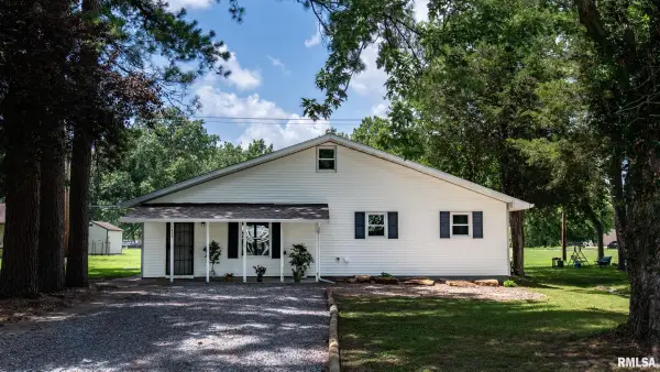 1815 N 14th Street, Herrin, IL 62948