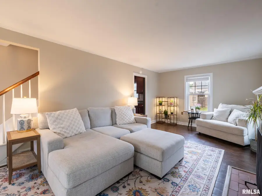 1015 E Elmhurst Avenue, Peoria, IL 61603 - #3