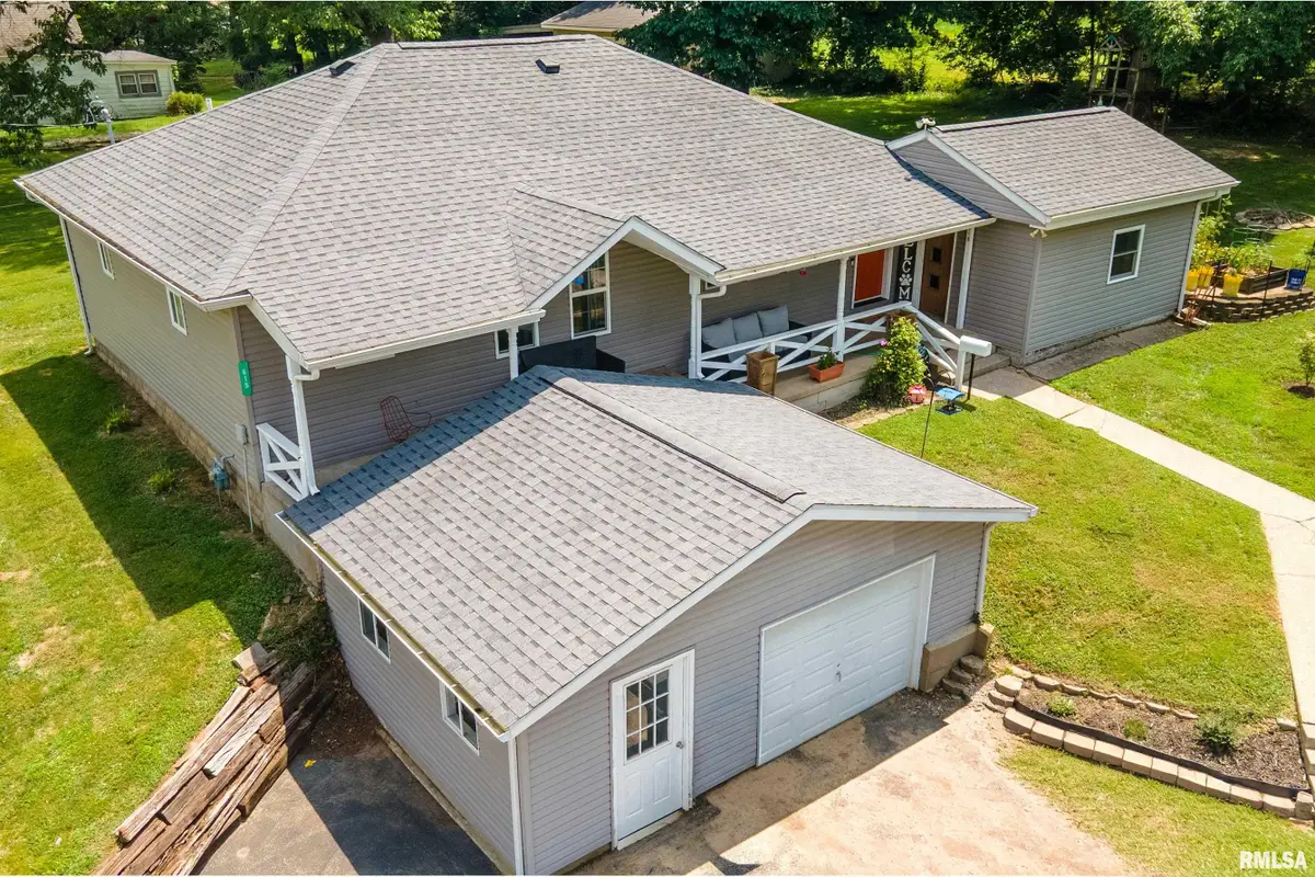 615 E Grand Avenue, Carterville, IL 62918 - #1