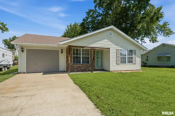 1412 W Walnut Street, Marion, IL 62959