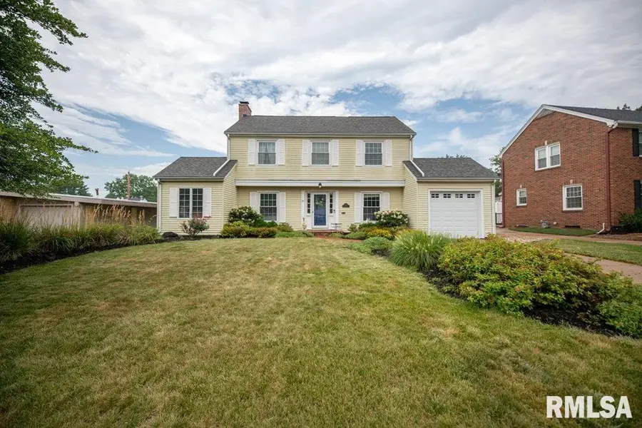 1011 W Northcrest Avenue, Peoria, IL 61614 - #2