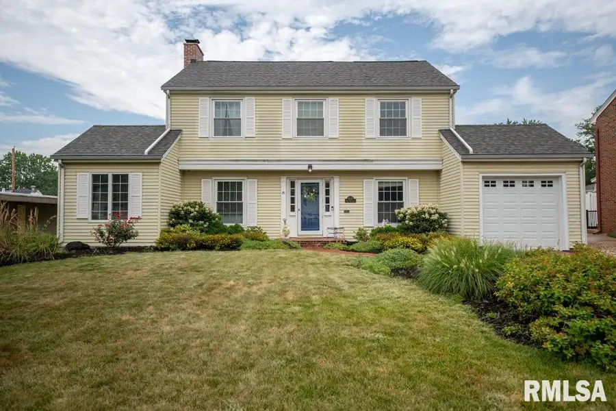 1011 W Northcrest Avenue, Peoria, IL 61614 - #3