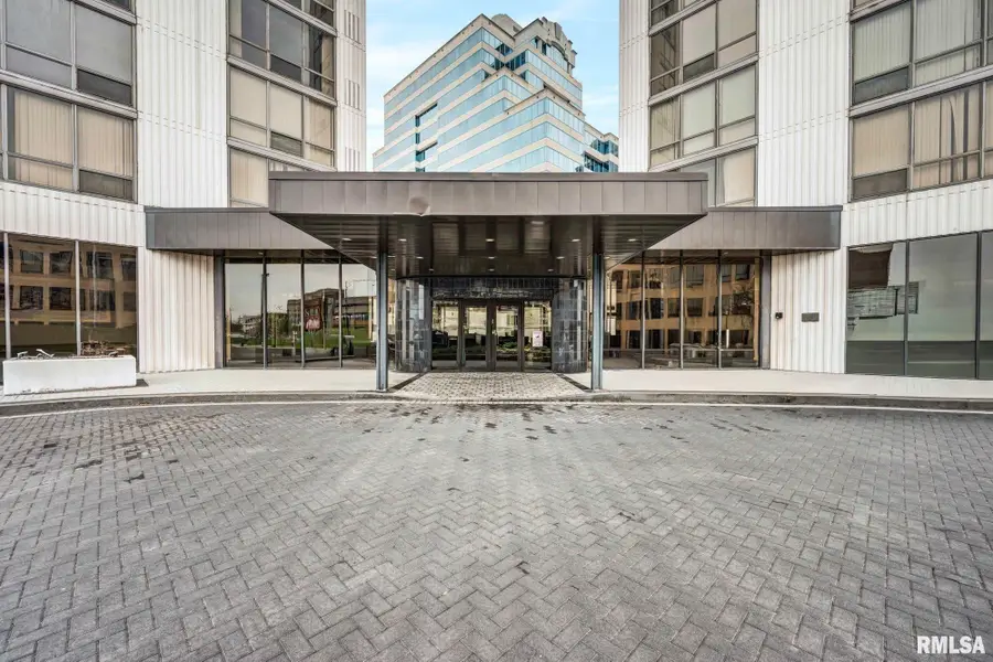 123 SW Jefferson Street #19 EA 121, Peoria, IL 61602 - #2