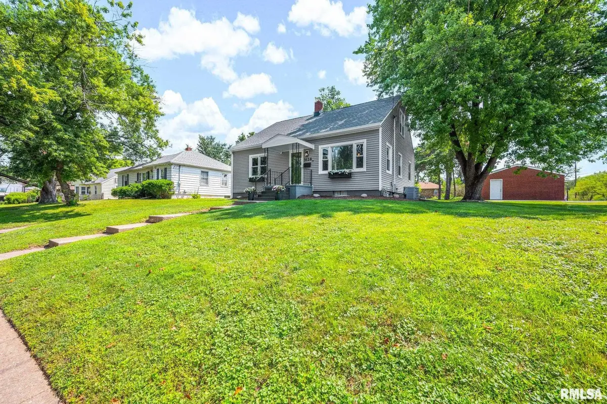 3128 N Chapel Place, Peoria, IL 61603 - #1