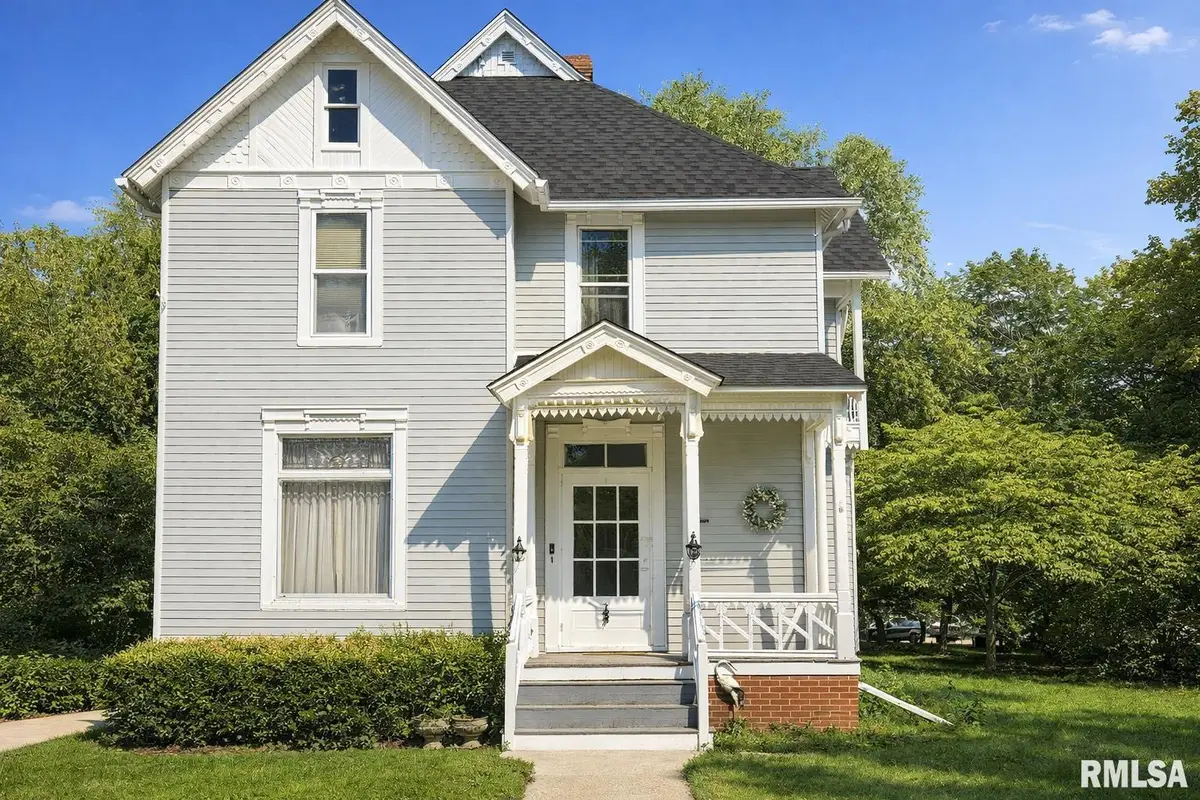 404 N Washington Street, Toulon, IL 61483 - #1