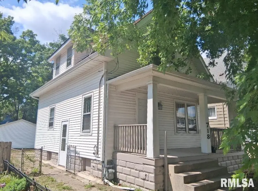 718 W Virginia Avenue, Peoria, IL 61604 - #3