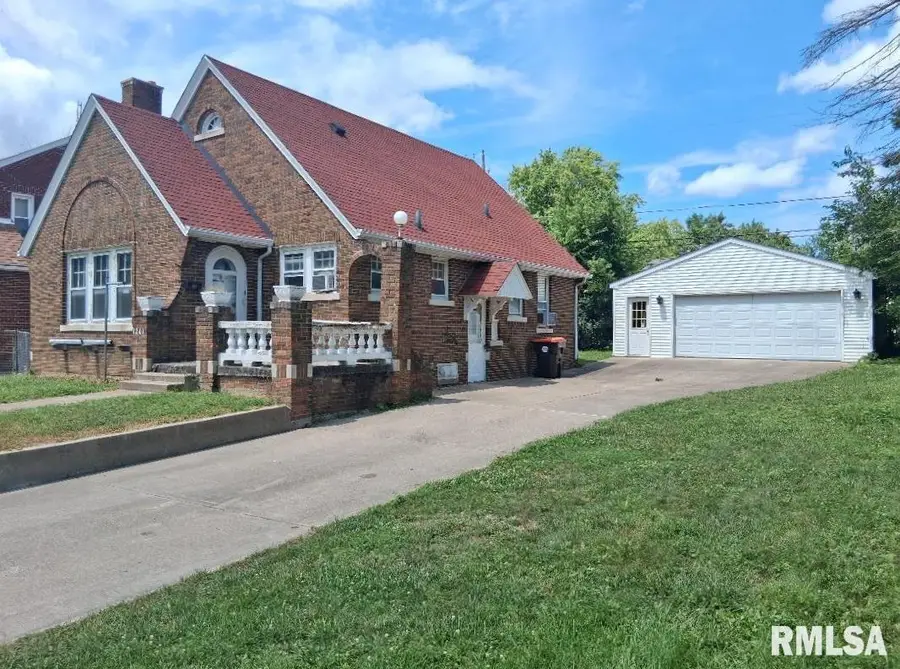 1201 E Richwoods Boulevard, Peoria, IL 61603 - #3