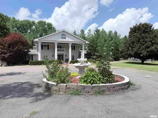 645 Springville Hill, Jonesboro, IL 62952-0000