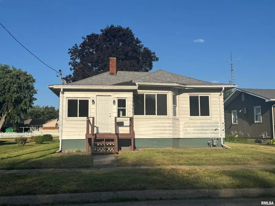 857 N 6th Avenue, Canton, IL 61520 - #2
