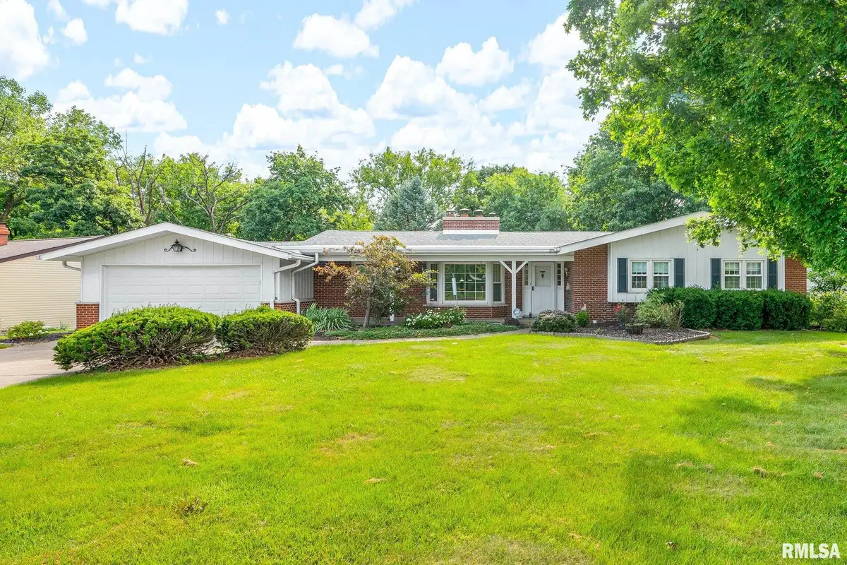 6314 N Robinwood Drive, Peoria, IL 61614 - #1