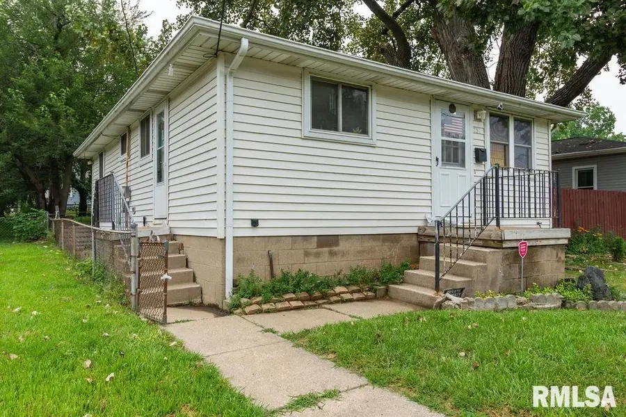 731 E Lake Avenue, Peoria Heights, IL 61616 - #2