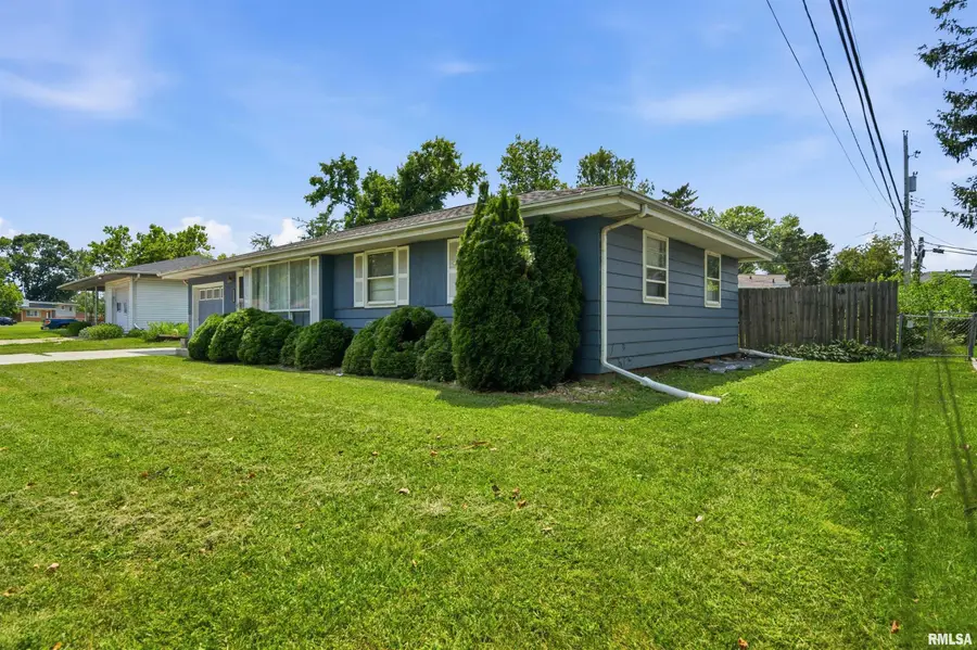 5337 N Stephen Drive, Peoria, IL 61615 - #3