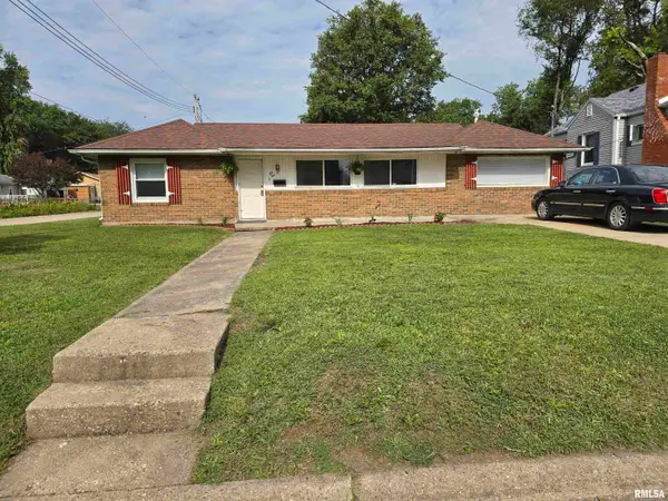610 3rd Avenue, Canton, IL 61520