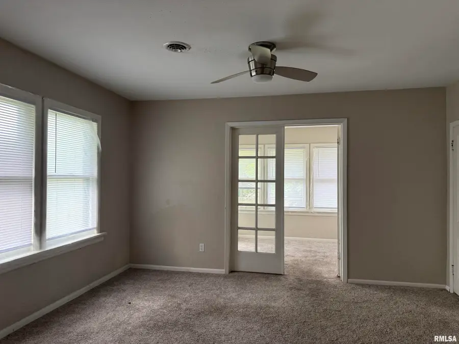 506 Caroline Street, Peoria, IL 61603 - #2