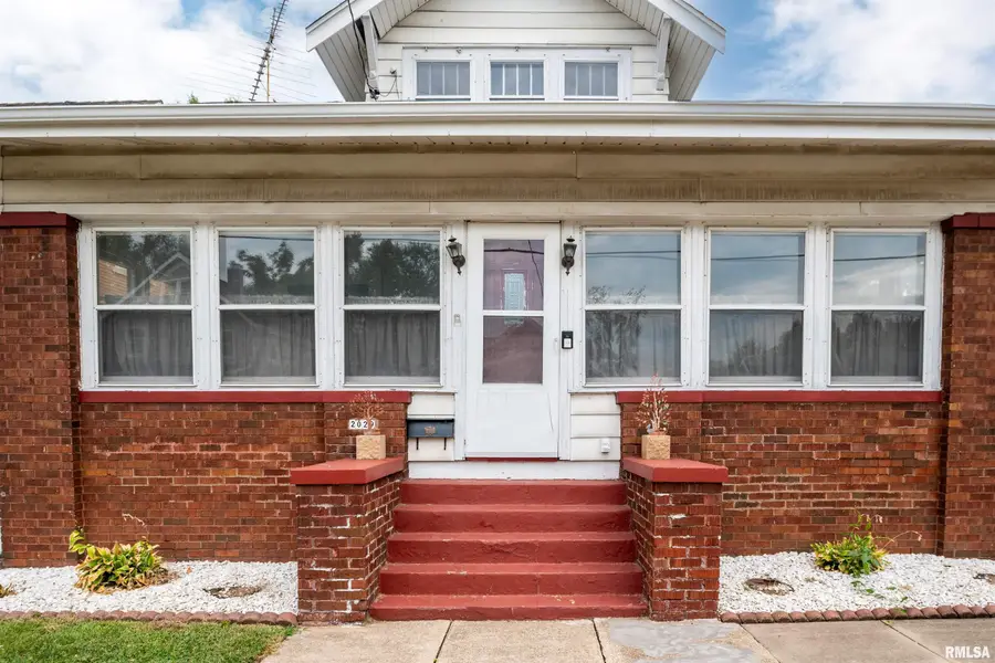 2029 W Rohmann Avenue, West Peoria, IL 61604 - #3