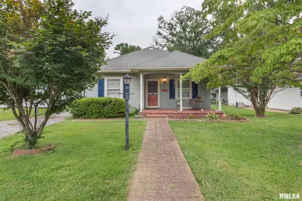 708 N 8th Street, Herrin, IL 62948