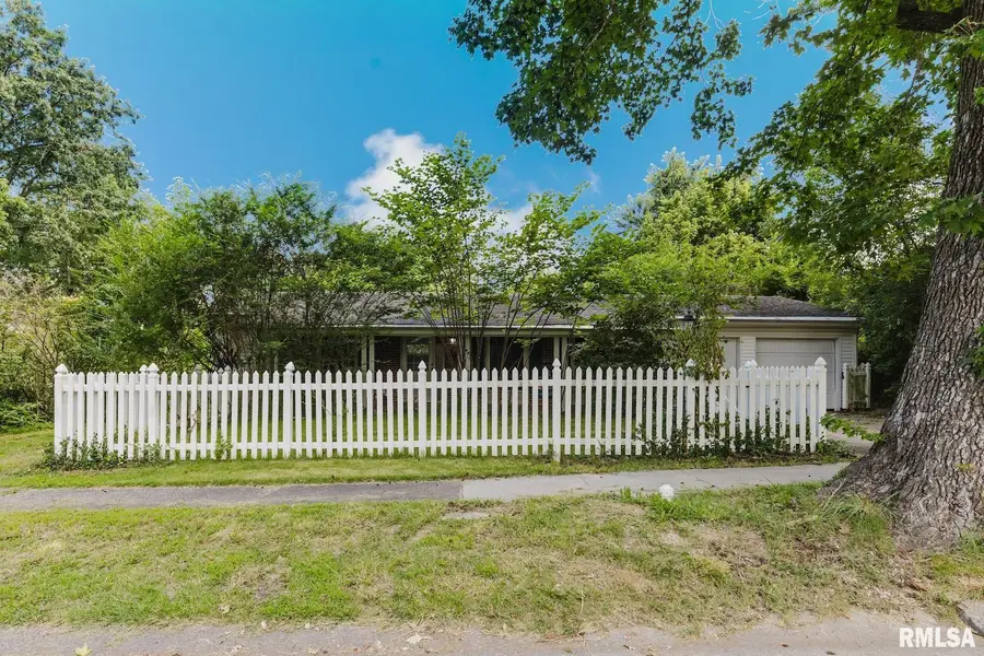 1602 W Freeman Street, Carbondale, IL 62901 - #3